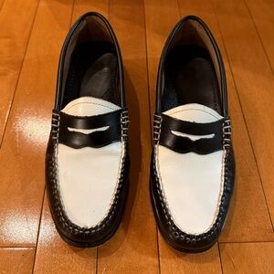 Whitney Weejuns Loafer, Black and White, sz 7